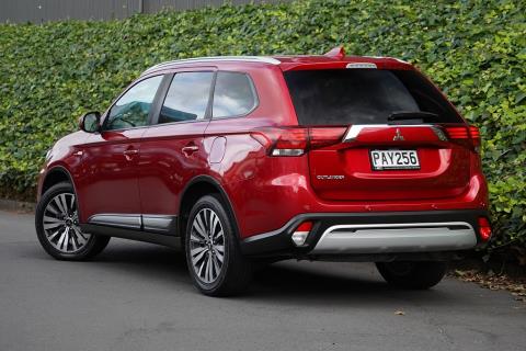 2022 Mitsubishi Outlander LS 7 Seater - Thumbnail