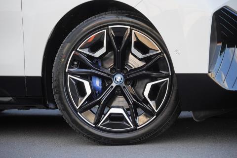 2022 Bmw iX Xdrive 40 Launch - Thumbnail