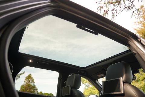2015 Land Rover Discovery Sport HSE Si4 - Thumbnail
