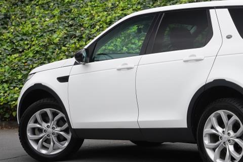 2015 Land Rover Discovery Sport HSE Si4 - Thumbnail