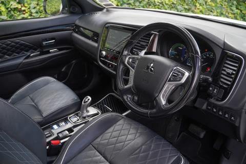 2021 Mitsubishi Outlander PHEV VRX AWD - Thumbnail