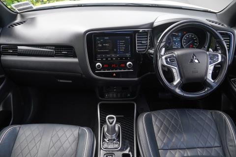 2021 Mitsubishi Outlander PHEV VRX AWD - Thumbnail