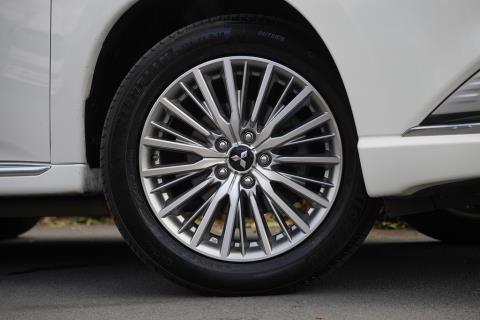 2021 Mitsubishi Outlander PHEV VRX AWD - Thumbnail