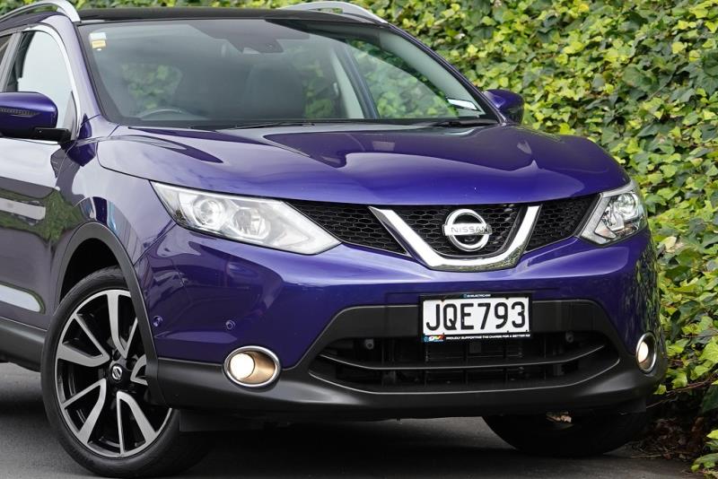 2016 Nissan Qashqai Ti / Dualis