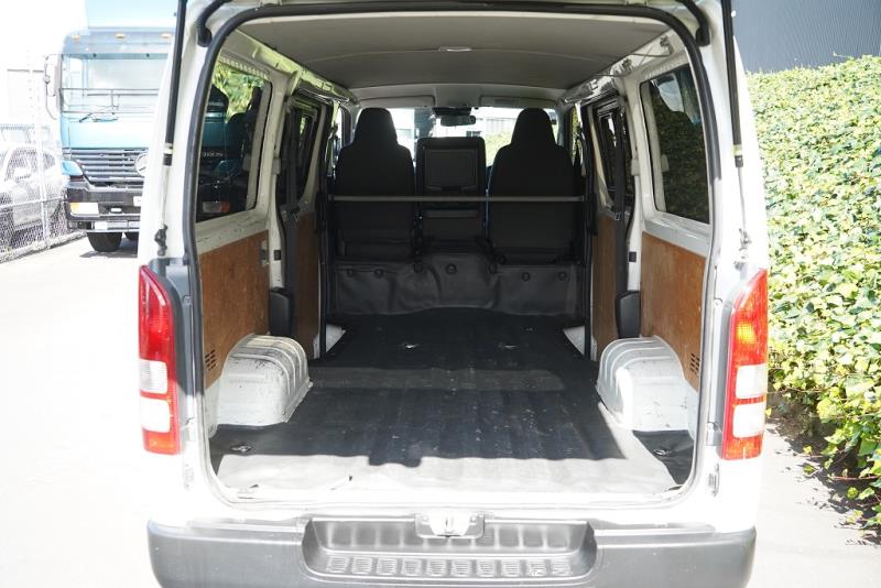 2018 Toyota Hiace ZL 5 Door