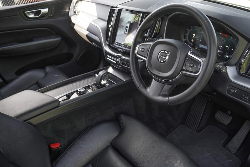 2022 Volvo XC60 B5 Mild Hybrid