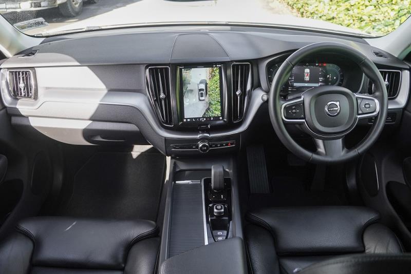 2022 Volvo XC60 B5 Mild Hybrid