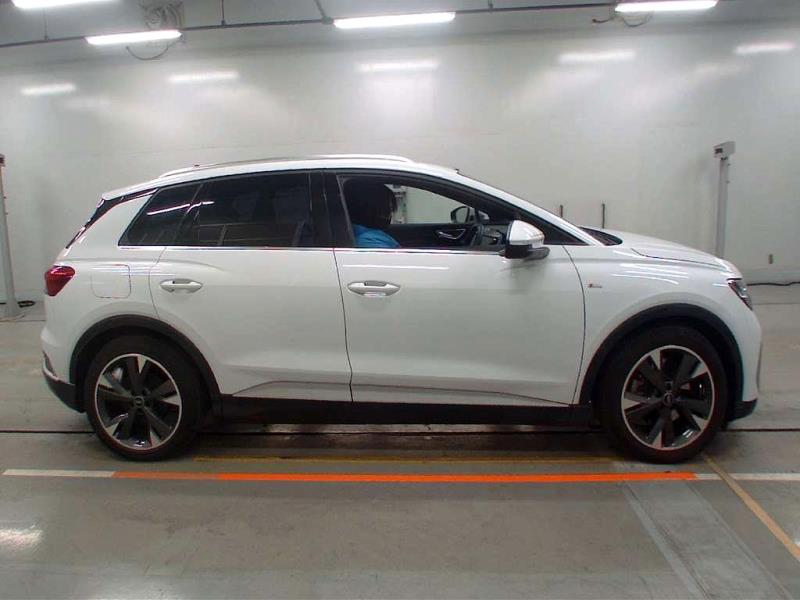 2023 Audi Q4 E-tron S Line