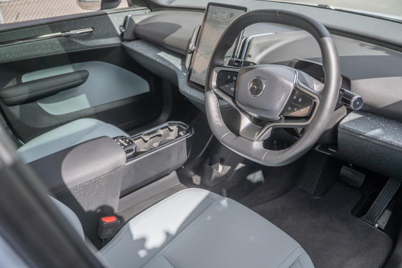 2024 Volvo EX30 Ultra Extended Range