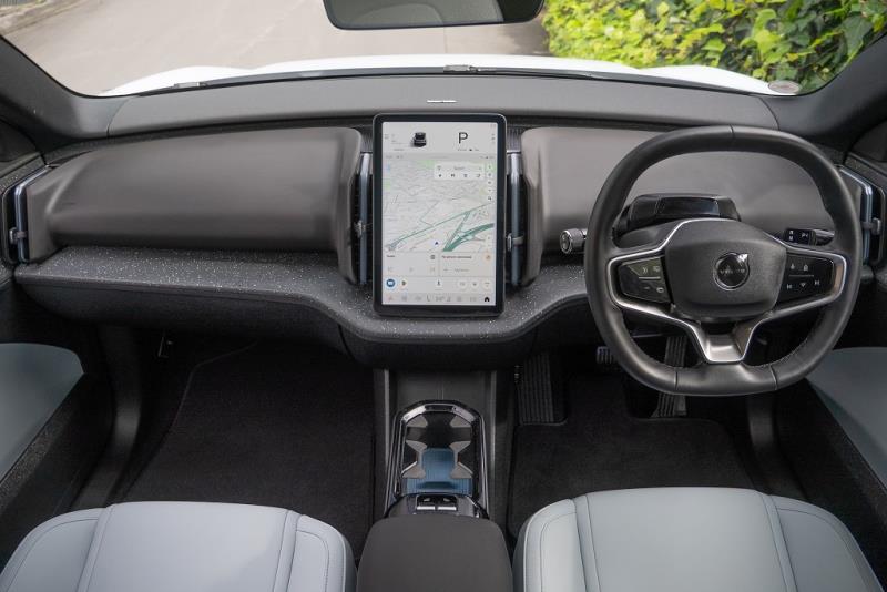2024 Volvo EX30 Ultra Extended Range