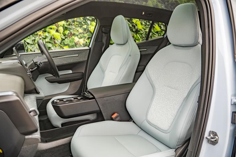 2024 Volvo EX30 Ultra Extended Range