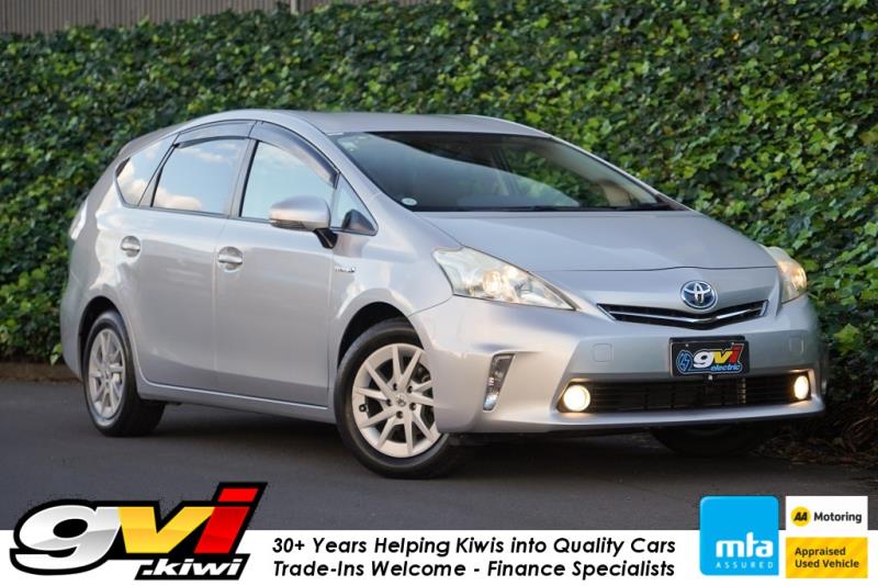 2014 Toyota Prius Alpha S