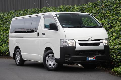 2021 Toyota Hiace ZL 5 Door - Thumbnail