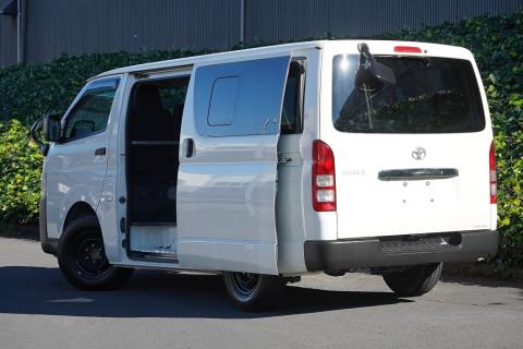 2021 Toyota Hiace ZL 5 Door - Thumbnail