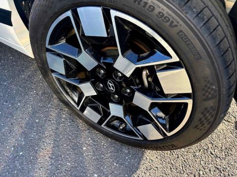 2024 Hyundai Kona Elite 64kWh - Thumbnail