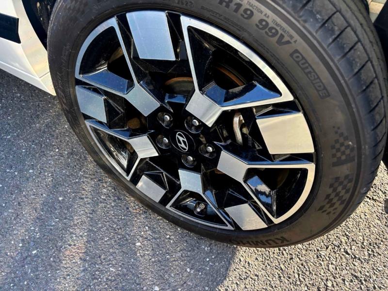 2024 Hyundai Kona Elite 64kWh