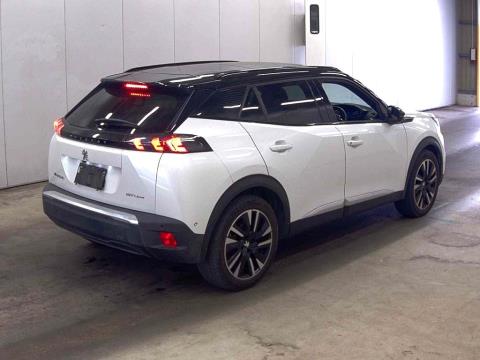 2021 Peugeot e-2008 GT Electric - Thumbnail