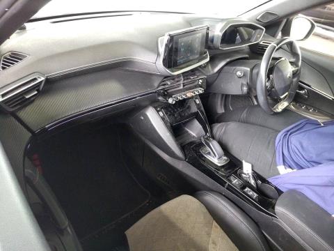 2021 Peugeot e-2008 GT Electric - Thumbnail