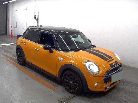 2015 Mini Cooper S - Thumbnail