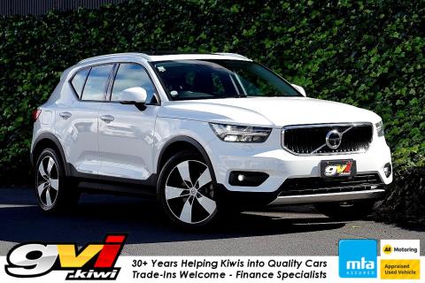 2019 Volvo XC40 T4 Momentum