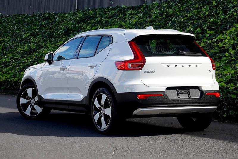 2019 Volvo XC40 T4 Momentum