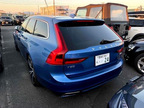 2017 Volvo V90 T6 R Design AWD - Thumbnail