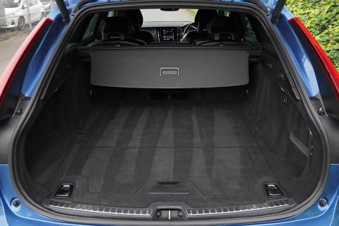 2017 Volvo V90 T6 R Design AWD - Thumbnail