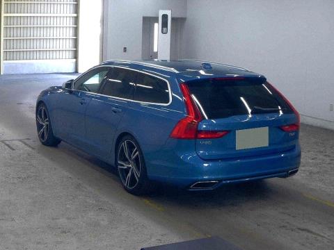 2017 Volvo V90 T6 R Design AWD - Thumbnail