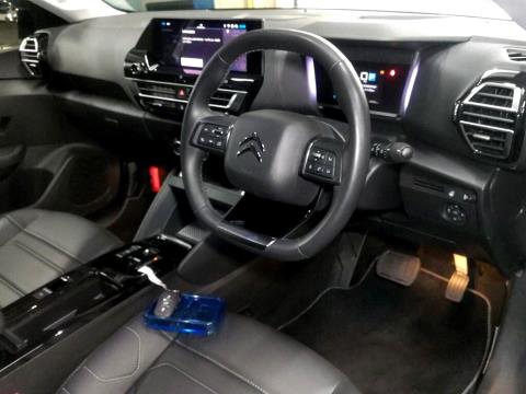 2023 Citroen e-c4 Shine Electric - Thumbnail