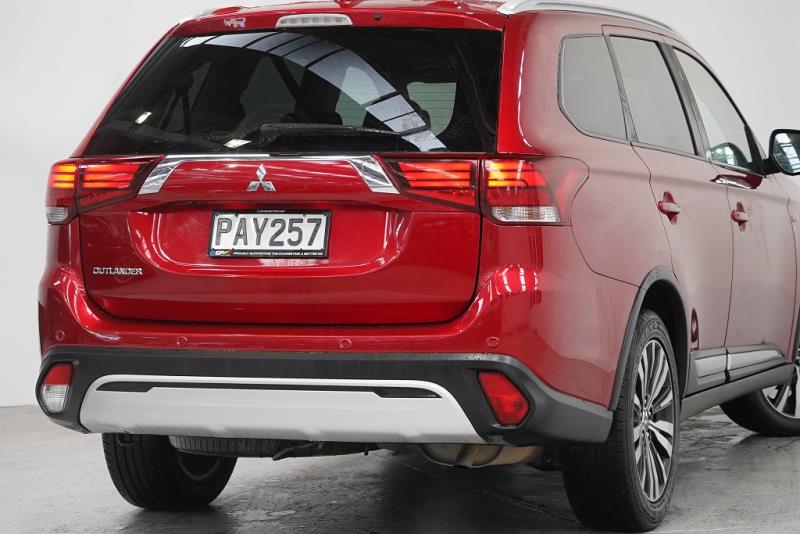 2022 Mitsubishi Outlander LS 7 Seater