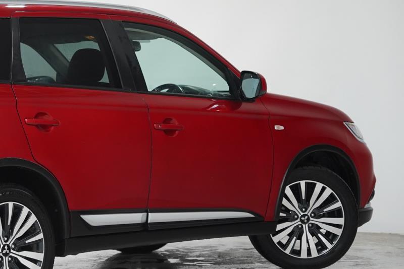 2022 Mitsubishi Outlander LS 7 Seater