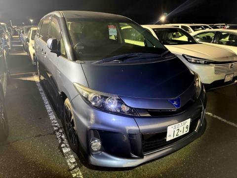 2014 Toyota Estima Hybrid Premium - Thumbnail