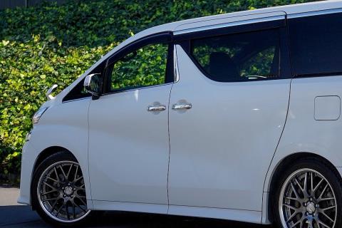 2017 Toyota Vellfire 2.5Z / Alphard - Thumbnail