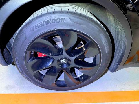 2023 Tesla Model Y 60kWh - Thumbnail