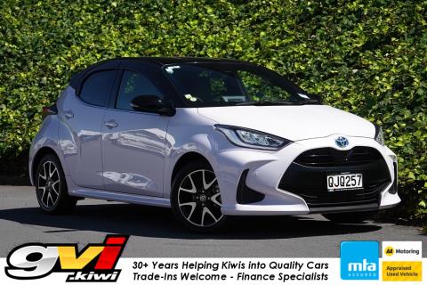 2022 Toyota Yaris Hybrid / Vitz - Thumbnail