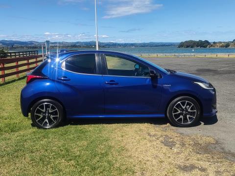 2021 Toyota Yaris ZR Hybrid - Thumbnail