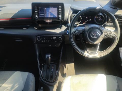 2021 Toyota Yaris ZR Hybrid - Thumbnail