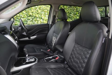 2021 Nissan Navara ST-X 2.3D - Thumbnail