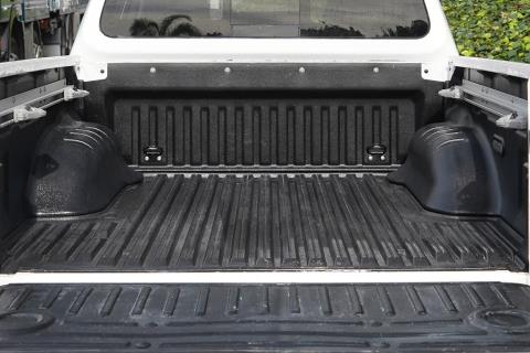 2021 Nissan Navara ST-X 2.3D - Thumbnail