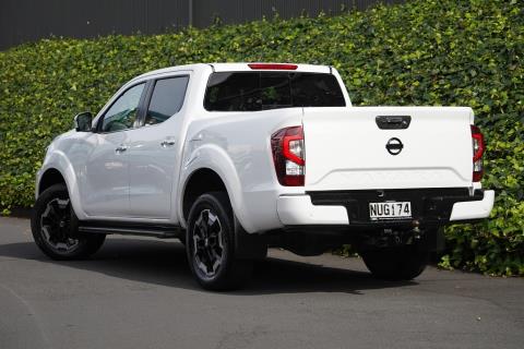 2021 Nissan Navara ST-X 2.3D - Thumbnail