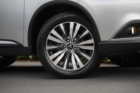 2022 Mitsubishi Outlander LS 2.4P 4WD - Thumbnail