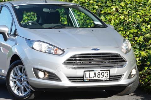 2018 Ford Fiesta Trend - Thumbnail