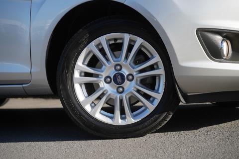 2018 Ford Fiesta Trend - Thumbnail