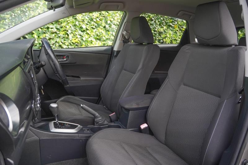 2014 Toyota Corolla GLX / Auris