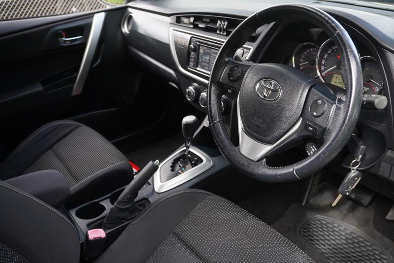 2014 Toyota Corolla GLX / Auris