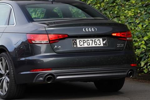 2017 Audi A4 2.0 TFSi S-Line - Thumbnail