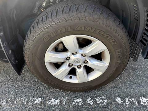 2017 Toyota Land Cruiser Prado - Thumbnail