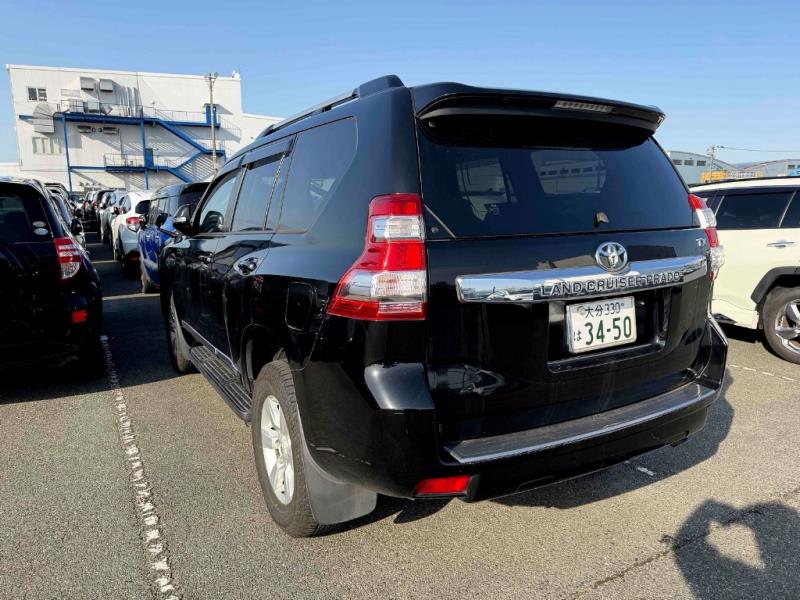 2017 Toyota Land Cruiser Prado