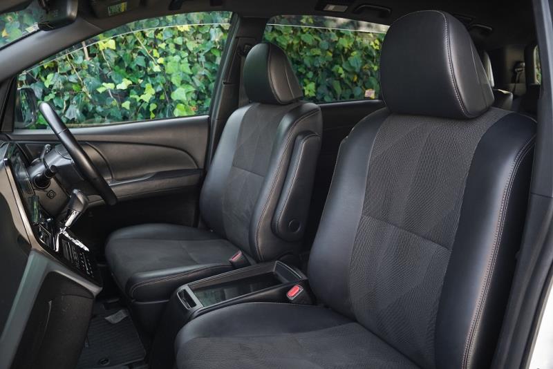 2017 Toyota Estima Aeras Premium
