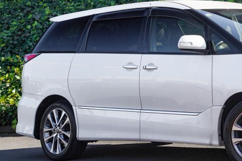 2017 Toyota Estima Aeras Premium - Thumbnail